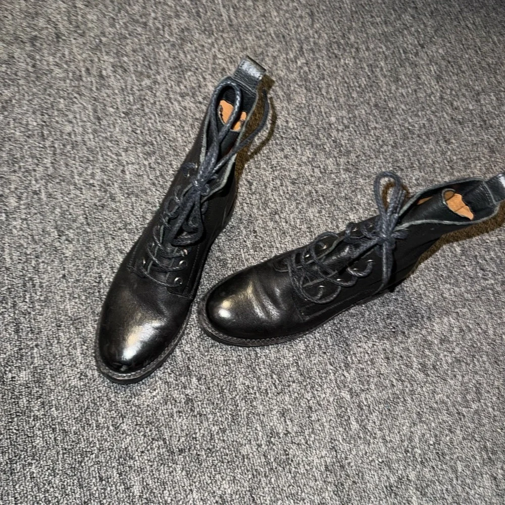 FRYE Veronica Flex Combat In Black Leather